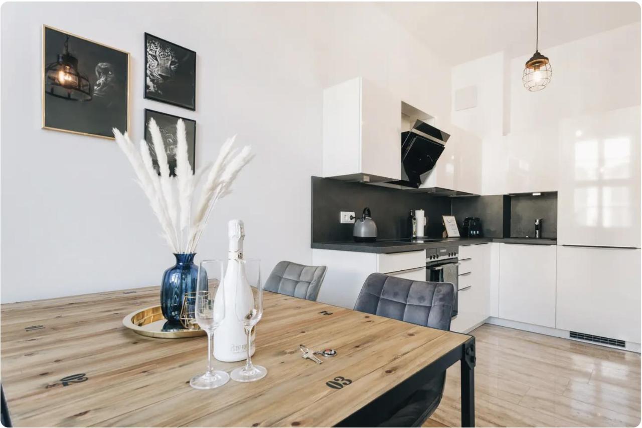 Tip! Zentraler Geht'S Nicht! Premium Apartment In Der Altstadt Дрезден Экстерьер фото
